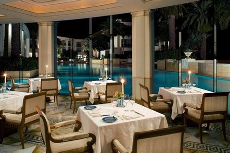 versace surfers paradise restaurant|VANITAS, Main Beach .